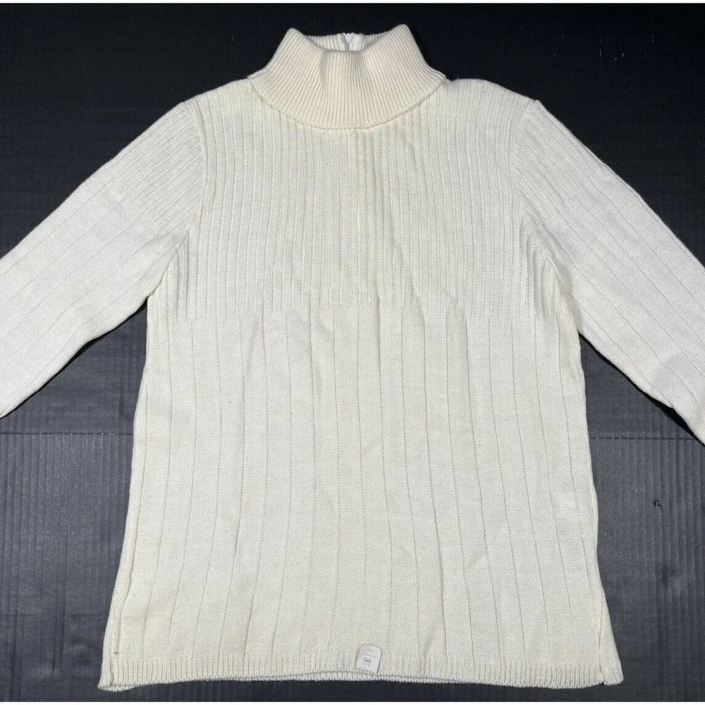 True Vintage 60s Saks Fifth Ave Cream Ribbed Turtleneck Sweater S Union Made USA